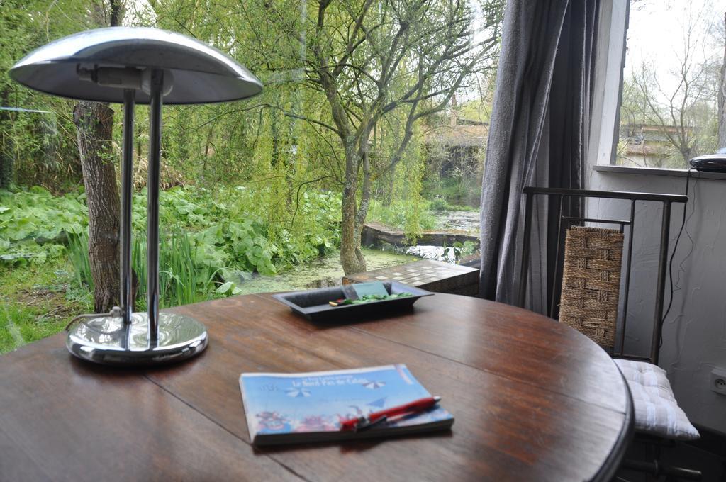 Chambres D'Hotes, Gites La Petite Madeleine La Madelaine-sous-Montreuil Zewnętrze zdjęcie