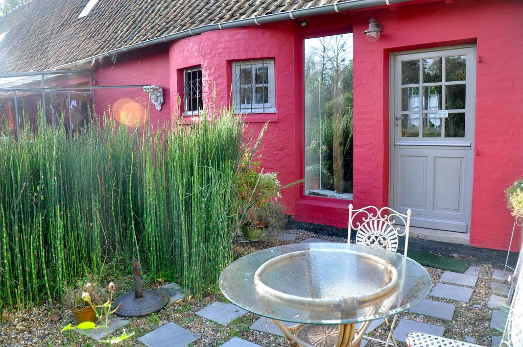 Chambres D'Hotes, Gites La Petite Madeleine La Madelaine-sous-Montreuil Zewnętrze zdjęcie